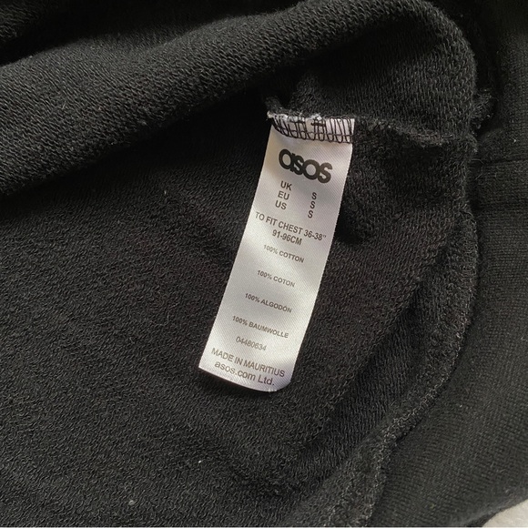 ASOS | Black and Tan colorblock crewneck sweatshirt - Picture 4 of 5